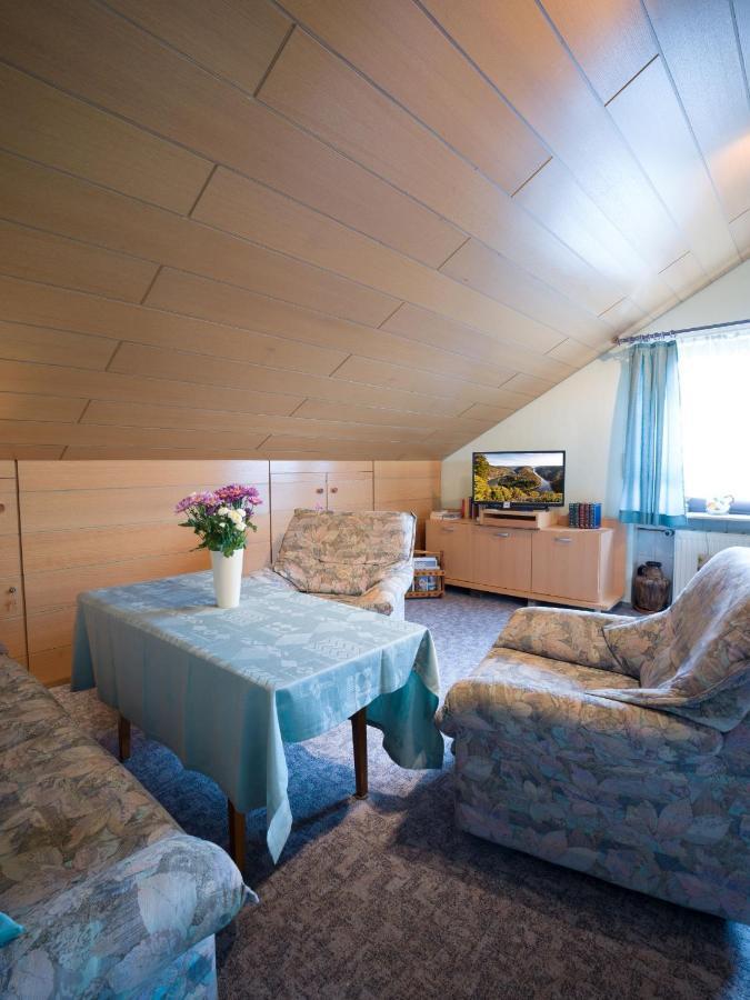 Ferienwohnung Christel Lorenz Merzig Exterior foto